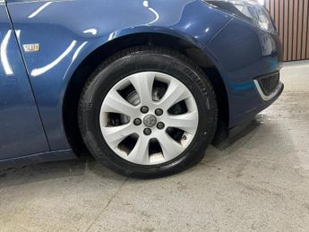 VAUXHALL INSIGNIA 2.0 CDTi ecoFLEX Tech Line Euro 5 (s/s) 5dr