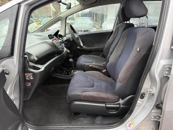 HONDA JAZZ 1.4 i-VTEC ES CVT Euro 5 5dr