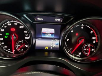 MERCEDES-BENZ CLA 2.1 CLA220d AMG Line Coupe 7G-DCT Euro 6 (s/s) 4dr