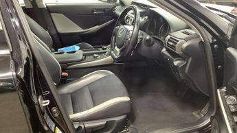 LEXUS IS 2.5 300h Sport E-CVT Euro 6 (s/s) 4dr