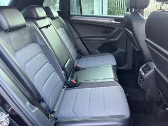 VOLKSWAGEN TIGUAN 1.5 TSI EVO R-Line Tech