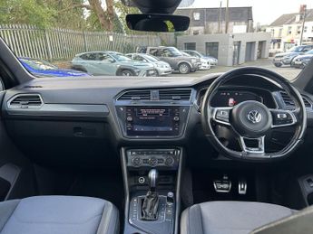 VOLKSWAGEN TIGUAN 1.5 TSI EVO R-Line Tech