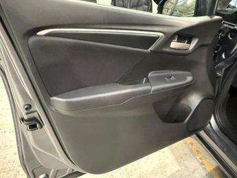 HONDA JAZZ 1.3 i-VTEC SE