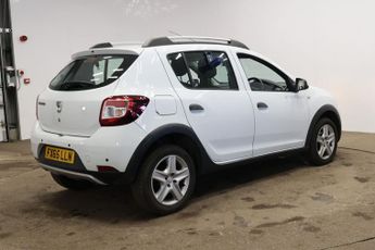 DACIA SANDERO STEPWAY 0.9 Stepway Laureate TCe 90