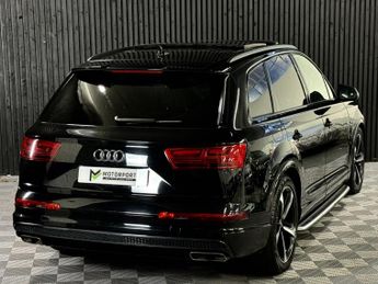 AUDI Q7 3.0 TDI V6 Black Edition
