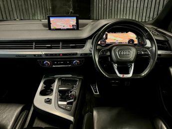 AUDI Q7 3.0 TDI V6 Black Edition
