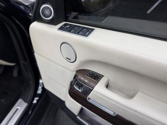 LAND ROVER RANGE ROVER 4.4 SD V8 Autobiography