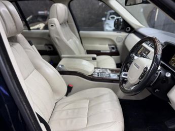 LAND ROVER RANGE ROVER 4.4 SD V8 Autobiography