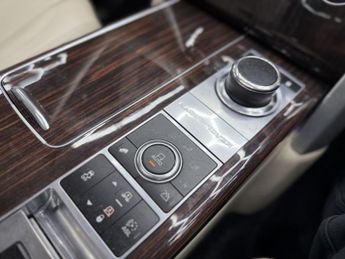 LAND ROVER RANGE ROVER 4.4 SD V8 Autobiography