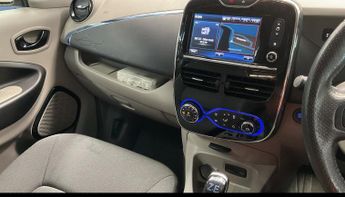 RENAULT ZOE 22kWh Dynamique Intens Black Electric Automatic 5dr LOWTAX+SATNA
