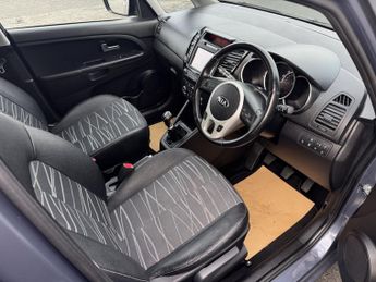 KIA VENGA 1.6 CRDI ISG 4