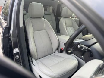 LAND ROVER DISCOVERY SPORT 2.0 TD4 180 HSE Black 5dr Auto