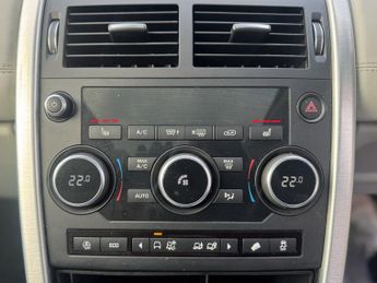 LAND ROVER DISCOVERY SPORT 2.0 TD4 180 HSE Black 5dr Auto