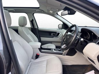 LAND ROVER DISCOVERY SPORT 2.0 TD4 180 HSE Black 5dr Auto