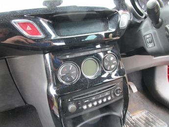 CITROEN DS3 1.6 e-HDi Airdream DStyle Plus - Paint damage to OSR quarter