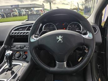 PEUGEOT 3008 1.6 e-HDi Allure