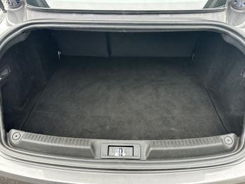 RENAULT LAGUNA 2.0 dCi TomTom Edition