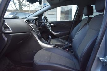 VAUXHALL ASTRA 1.7 CDTi ecoFLEX SE