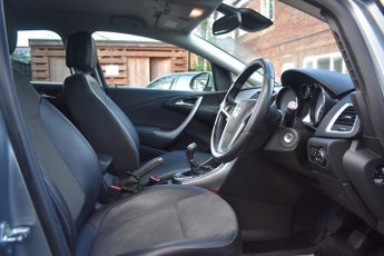 VAUXHALL ASTRA 1.7 CDTi ecoFLEX SE