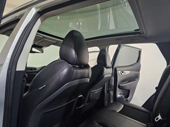 NISSAN QASHQAI 1.3 DIG-T Tekna Euro 6 (s/s) 5dr