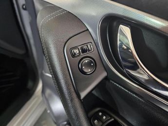 NISSAN QASHQAI 1.3 DIG-T Tekna Euro 6 (s/s) 5dr