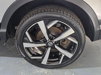 NISSAN QASHQAI 1.3 DIG-T Tekna Euro 6 (s/s) 5dr