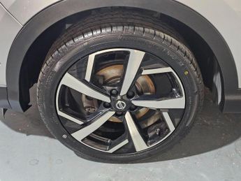 NISSAN QASHQAI 1.3 DIG-T Tekna Euro 6 (s/s) 5dr