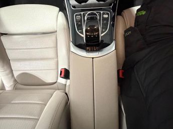 MERCEDES-BENZ C CLASS 2.1 C250d AMG Line G-Tronic+ 4MATIC Euro 6 (s/s) 2dr