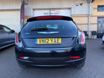 CHRYSLER DELTA 1.6 M-Jet SE Semi-Auto Euro 5 5dr