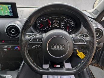 AUDI A3 1.4 TFSI CoD S line S Tronic Euro 6 (s/s) 4dr (Nav)