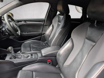 AUDI A3 1.4 TFSI CoD S line S Tronic Euro 6 (s/s) 4dr (Nav)