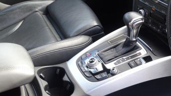 AUDI Q5 2.0 TDI S line Plus