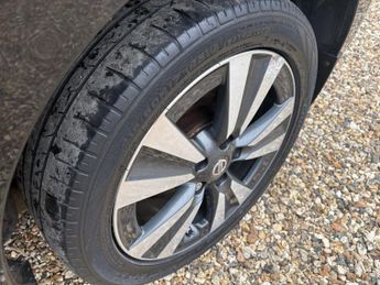NISSAN LEAF 24kWh Tekna