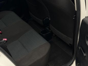 TOYOTA YARIS 1.33 Dual VVT-i TR Euro 5 5dr