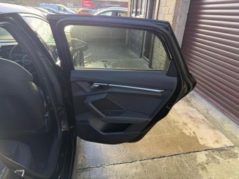 AUDI A3 1.5 TFSI 35 S line Sportback S Tronic Euro 6 (s/s) 5dr