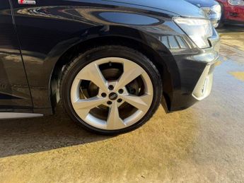 AUDI A3 1.5 TFSI 35 S line Sportback S Tronic Euro 6 (s/s) 5dr