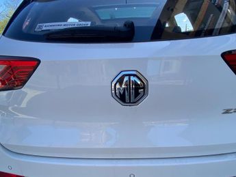 MG MG ZS 44.5kWh Exclusive Auto 5dr