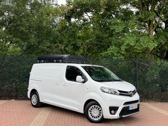 Toyota Proace 2.0D Comfort Medium Panel Van MWB Euro 6 (s/s) 6dr