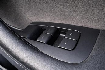 TESLA MODEL 3 (Dual Motor) Long Range