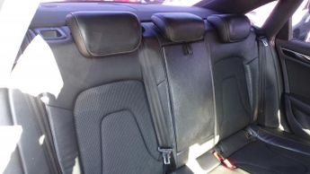 AUDI A4 2.0 TDI Black Edition