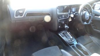 AUDI A4 2.0 TDI Black Edition