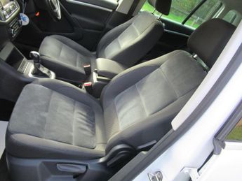 VOLKSWAGEN TIGUAN 2.0 TDI BlueMotion Tech Match DSG 4WD Euro 5 (s/s) 5dr
