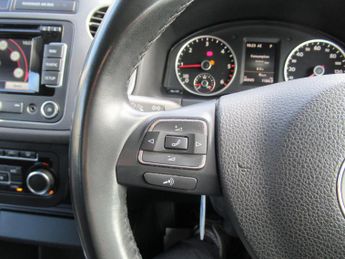 VOLKSWAGEN TIGUAN 2.0 TDI BlueMotion Tech Match DSG 4WD Euro 5 (s/s) 5dr