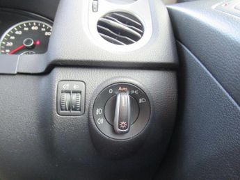 VOLKSWAGEN TIGUAN 2.0 TDI BlueMotion Tech Match DSG 4WD Euro 5 (s/s) 5dr