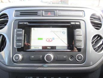 VOLKSWAGEN TIGUAN 2.0 TDI BlueMotion Tech Match DSG 4WD Euro 5 (s/s) 5dr