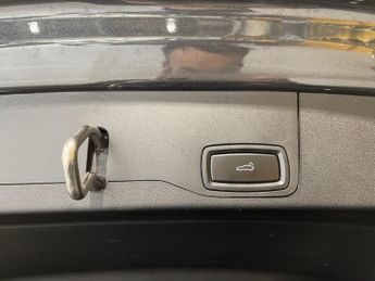 PORSCHE TAYCAN Performance 79.2kWh 4S