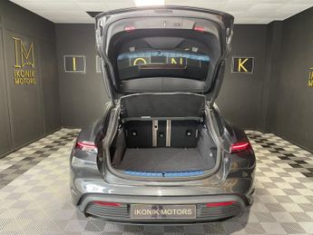 PORSCHE TAYCAN Performance 79.2kWh 4S SPORT TURISMO