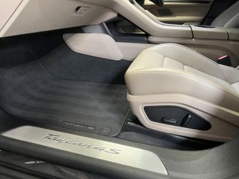PORSCHE TAYCAN Performance 79.2kWh 4S