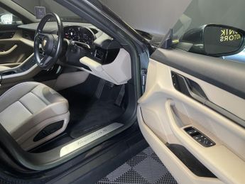 PORSCHE TAYCAN Performance 79.2kWh 4S SPORT TURISMO