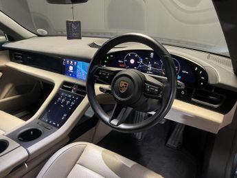 PORSCHE TAYCAN Performance 79.2kWh 4S
